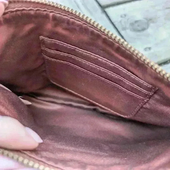 Juicy couture brown wristlet  purse - Picture 9 of 9